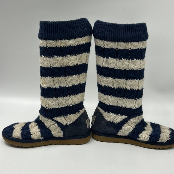 UGG AUSTRALIA BOOT WOMEN SIZE 8 WINTER CARDY NAVY CREAM BOOT - Picture 4 of 10